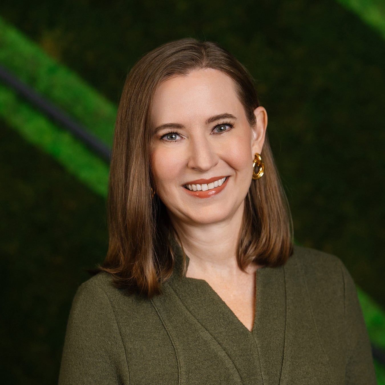 Portrait of Jennifer Johnson, Chief Legal and Public Affairs Officer and Corporate Secretary at Corteva